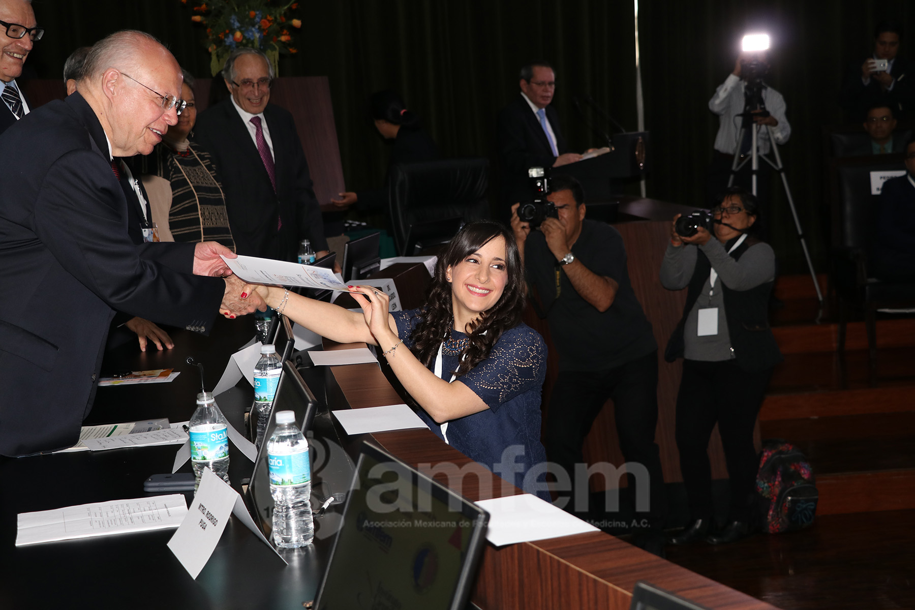 premio_pfizer_2016-16.jpg